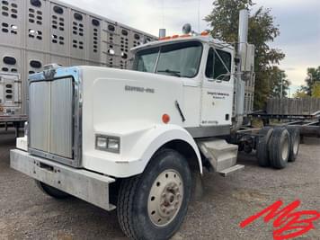 Main image Western Star 4964F